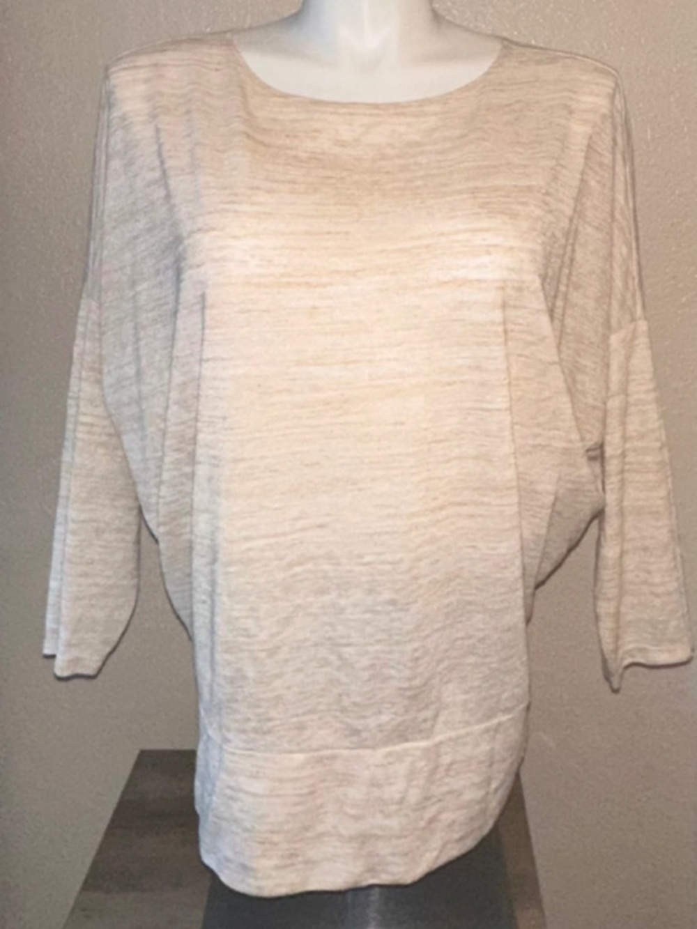 Ann Taylor Brand Womens Size XL Lightweight Sweater